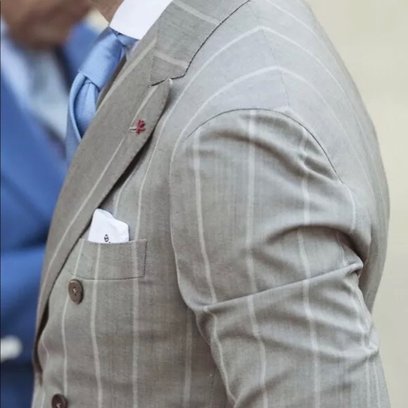 Red Enamel Coral Lapel Pin - Picture 4 of 5